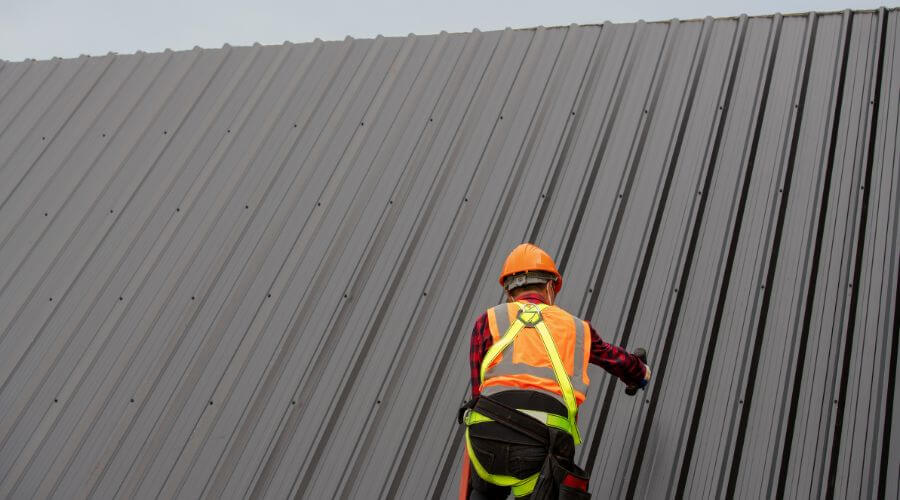Professional metal roof installation services in Pickwick Dam, TN